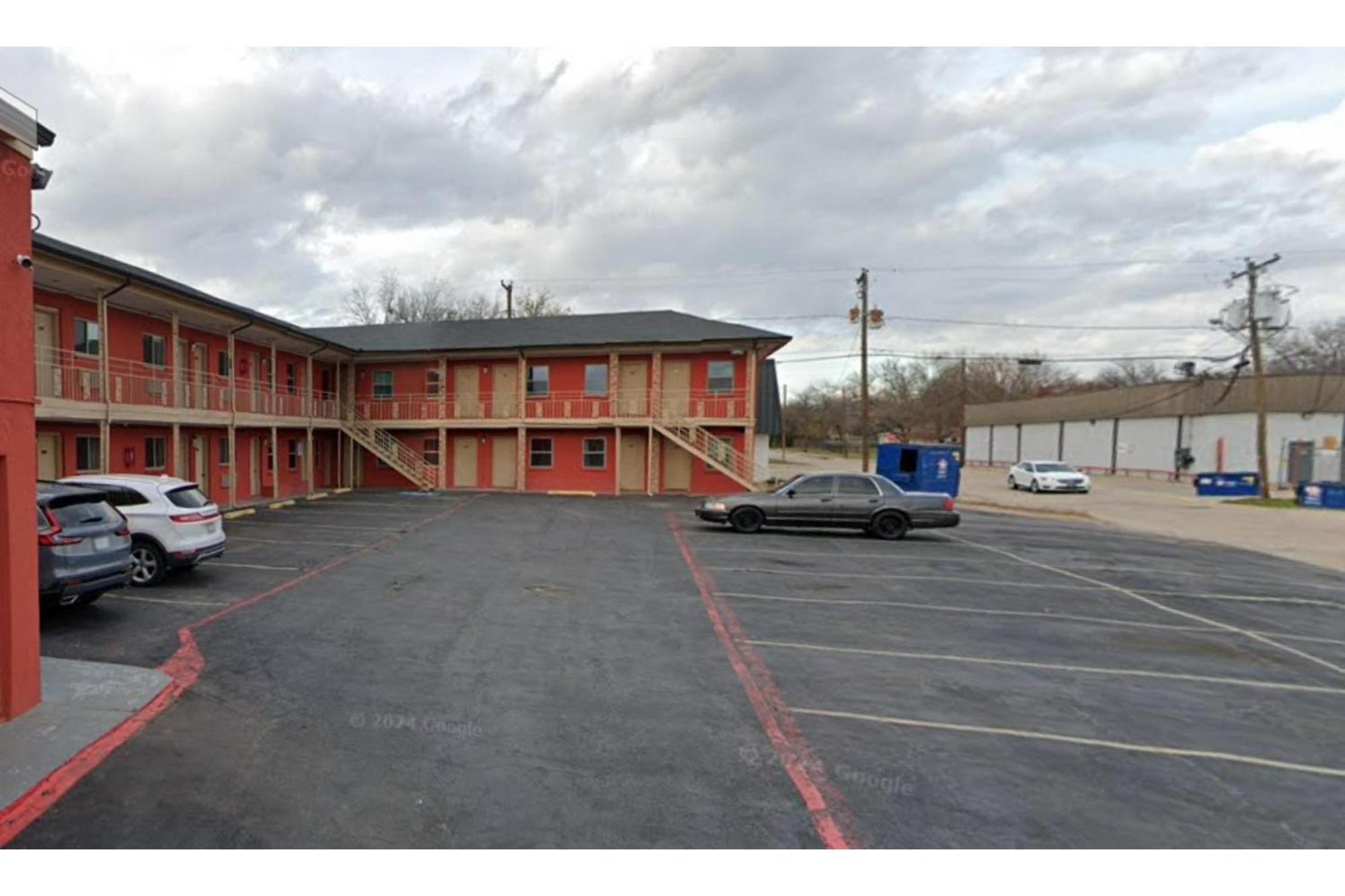 Exclusivo Inn By Oyo Grand Prairie, Tx 外观 照片